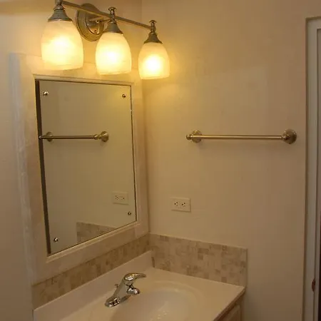 Sandy Bliss Condominiums Saint James Room photo